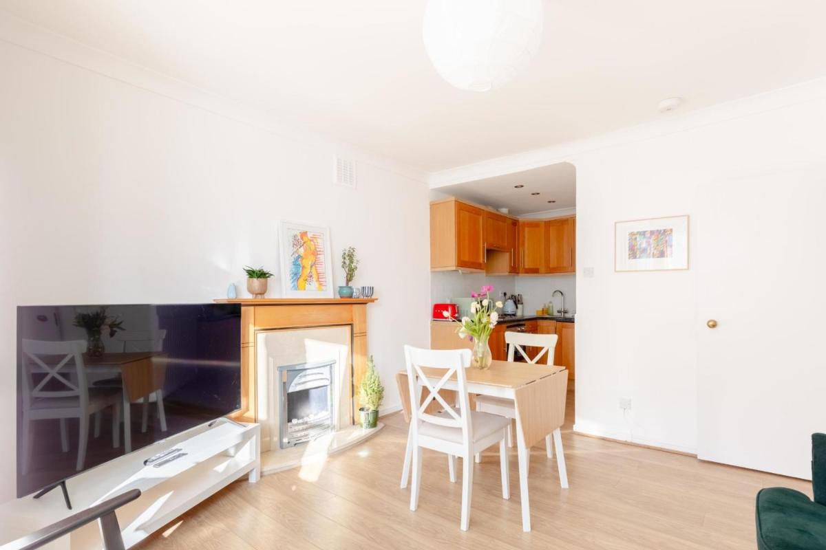 Spacious 1BD Flat 5 mins to Paddington Station! - image 5